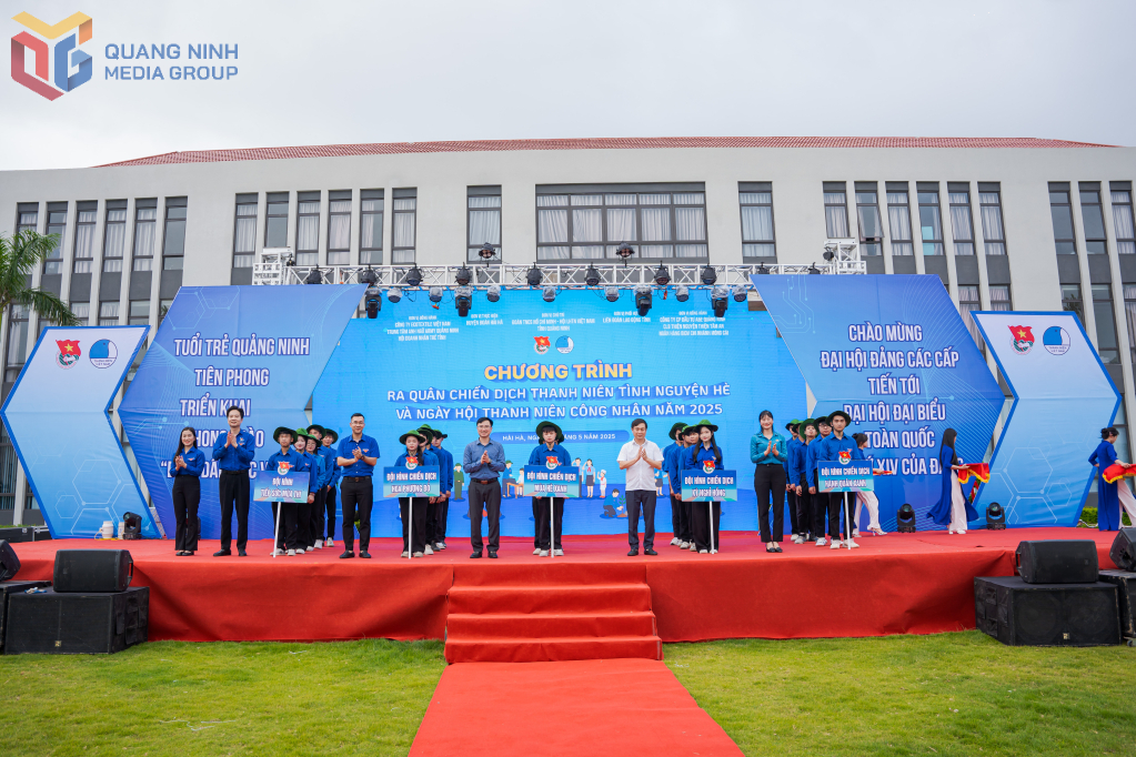 Các đội hình thanh niên của Chiến dịch Thanh niên tình nguyện hè 2025.