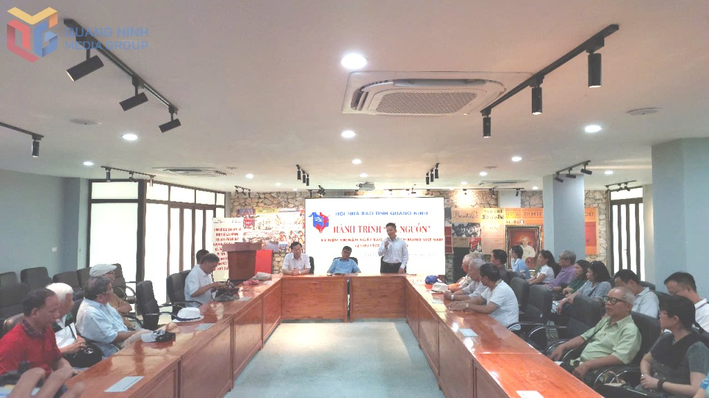 Hành trình về nguồn