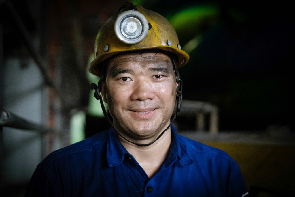 Chân dung thợ lò Phạm Đình Duẩn. (Ảnh Phạm Cường CTV)