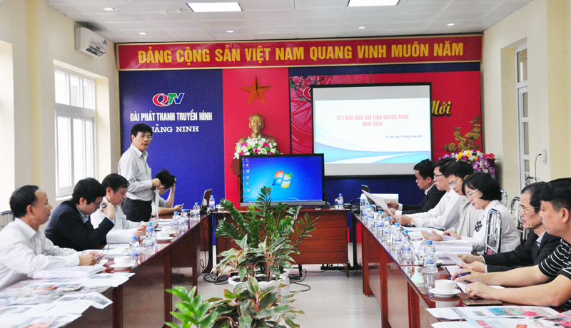 tiến mạnh