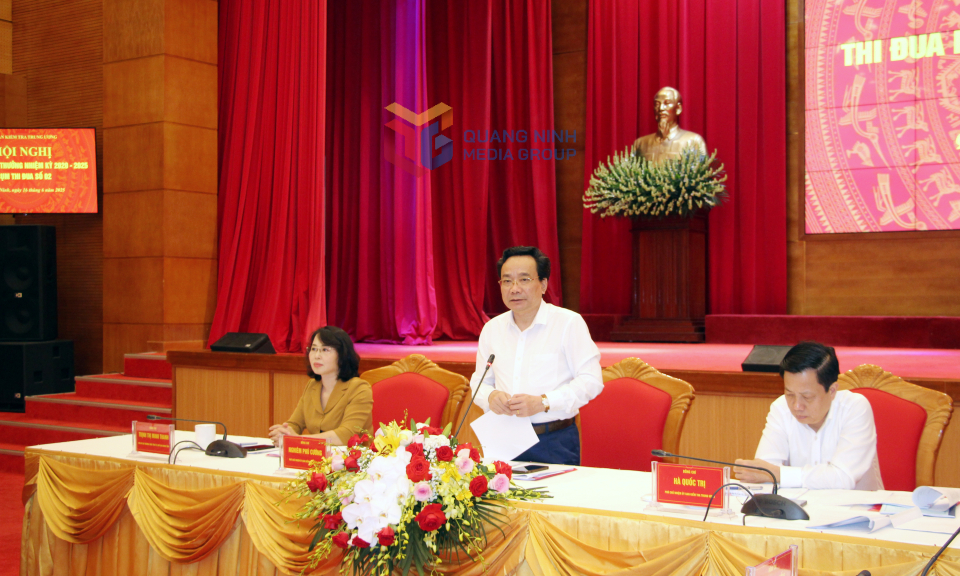 Đồng chí Nghiêm Phúc Cường, Phó Chủ nhiệm Ủy ban Kiểm tra Trung ương, phát biểu tại hội nghị.