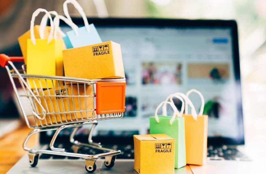 Bộ Công Thương không muốn miễn thuế hàng giá trị nhỏ nhập qua thương mại điện tử - Ảnh 1. Bộ Công Thương không muốn miễn thuế hàng giá trị nhỏ nhập qua thương mại điện tử - Ảnh 1.