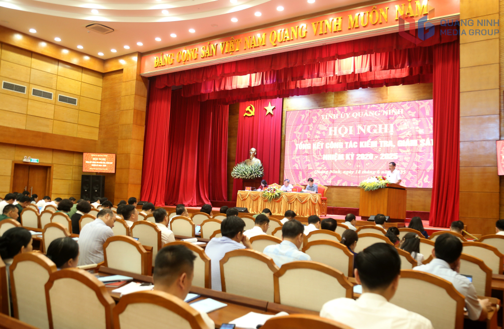 Quang cảnh hội nghị.