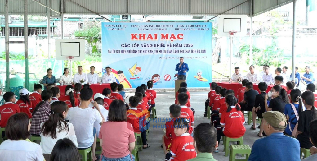 Phường Quang Hanh khai mạc các lớp năng khiếu hè năm 2025.