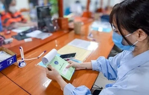 Người lao động là đối tượng tham gia chế độ BHXH