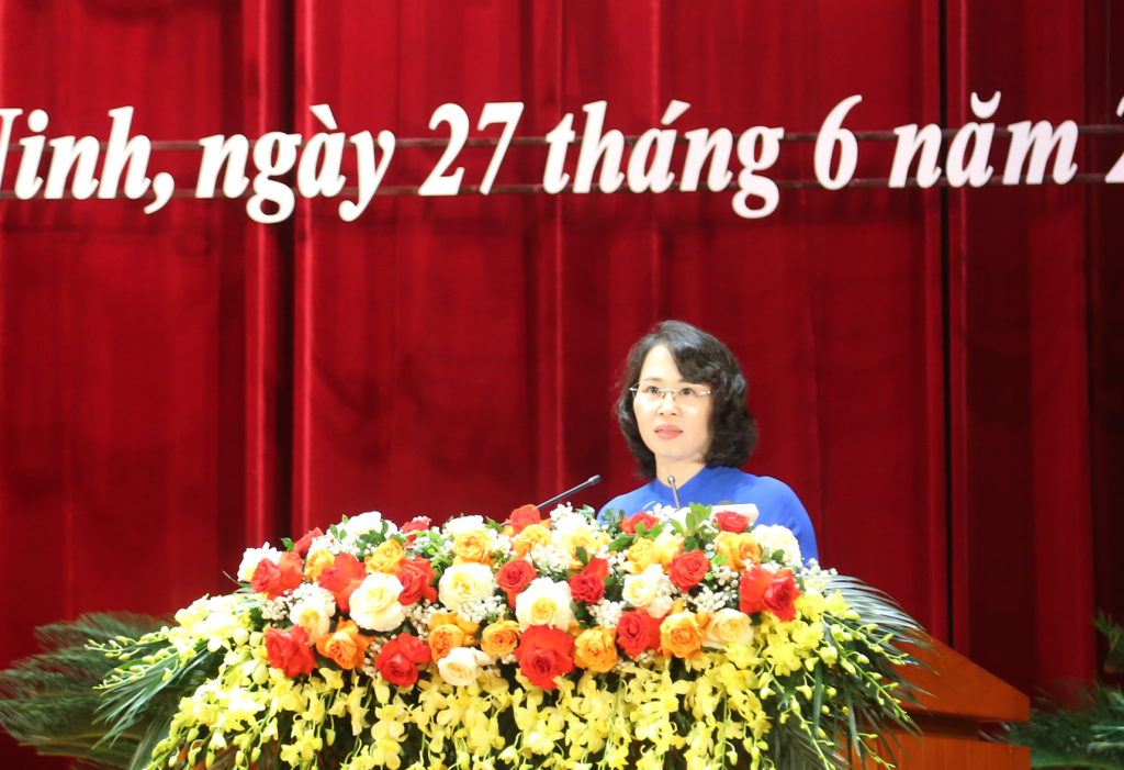 Đồng chí Trịnh Thị Minh Thanh, Phó Bí thư Thường trực Tỉnh ủy, Chủ tịch HĐND tỉnh, phát biểu bế mạc kỳ họp.