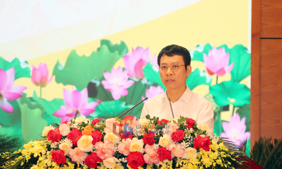Đồng chí Nguyễn Hồng Dương, Ủy viên Ban Thường vụ Tỉnh ủy, Trưởng Ban Tuyên giáo và Dân vận Tỉnh ủy, phát biểu tại hội nghị.