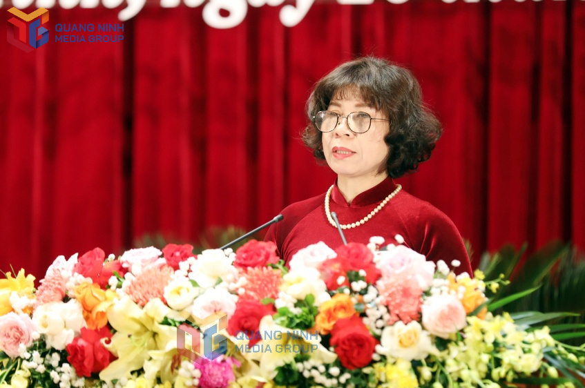 Đồng chí Bùi Thị Bính, Giám đốc Sở Nội vụ. 