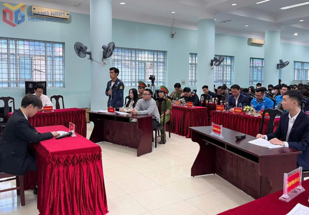 Đoàn Than Quảng Ninh phối hợp với Thành đoàn Hạ Long và Trường Cao đẳng TKV tổ chức Phiên tòa giả định tuyên truyền, phổ biến, giáo dục pháp luật về phòng chống ma túy và tệ nạn xã hội năm 2025, tháng 2/2025. Ảnh: Tỉnh đoàn Quảng Ninh