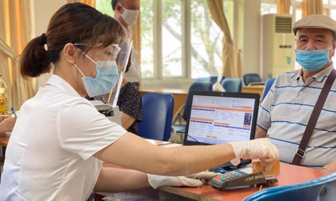 Hướng dẫn trường hợp được nghỉ hưu thấp hơn tuổi quy định