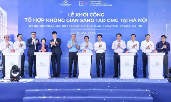 PM celebrates groundbreaking of $300 mln tech hub in Hà Nội