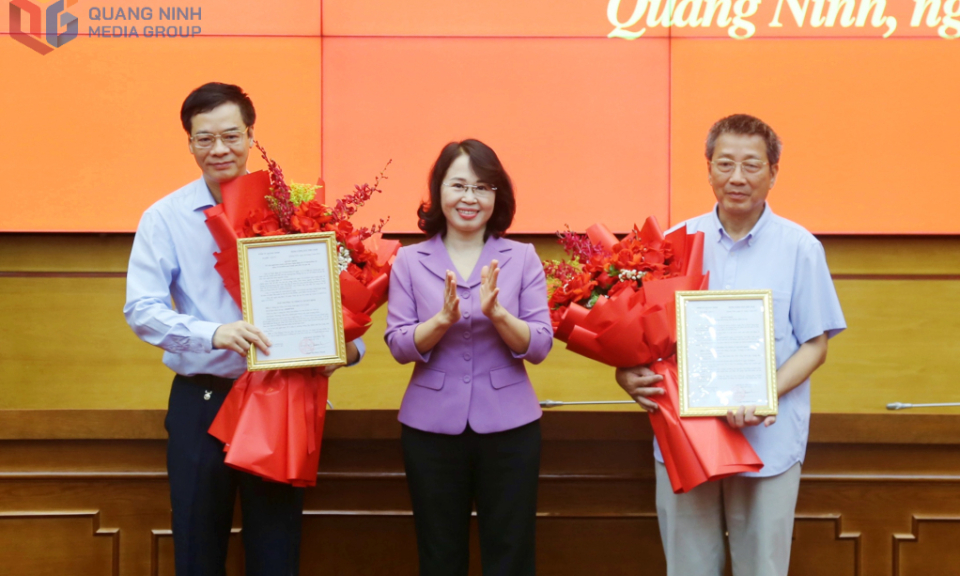 Công bố quyết định của Tỉnh ủy về công tác cán bộ