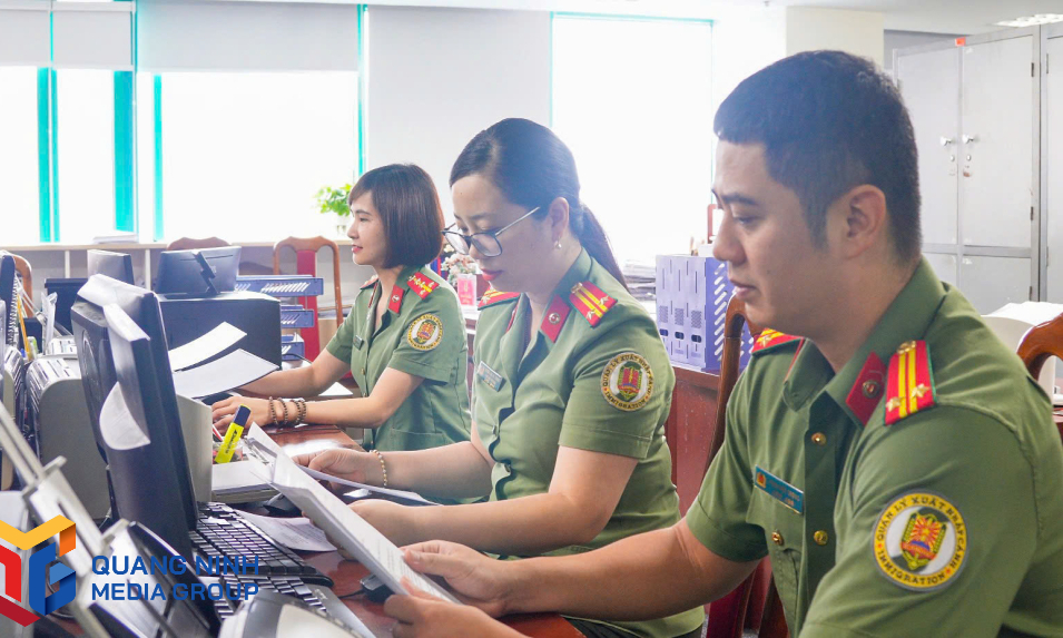 Quản lý hoạt động xuất nhập cảnh và người nước ngoài qua phần mềm số