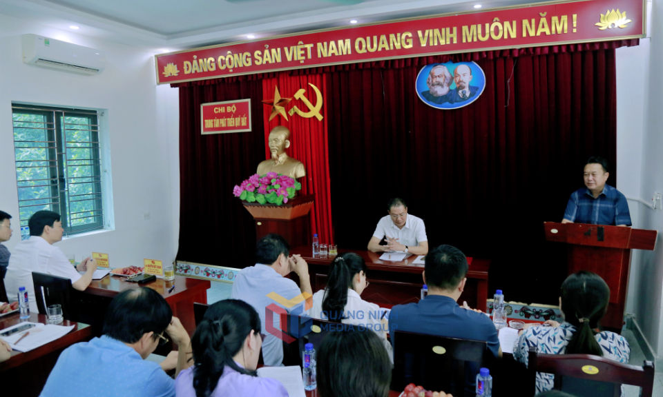 Chủ nhiệm Ủy ban Kiểm tra Tỉnh ủy dự sinh hoạt chi bộ tại TP Đông Triều