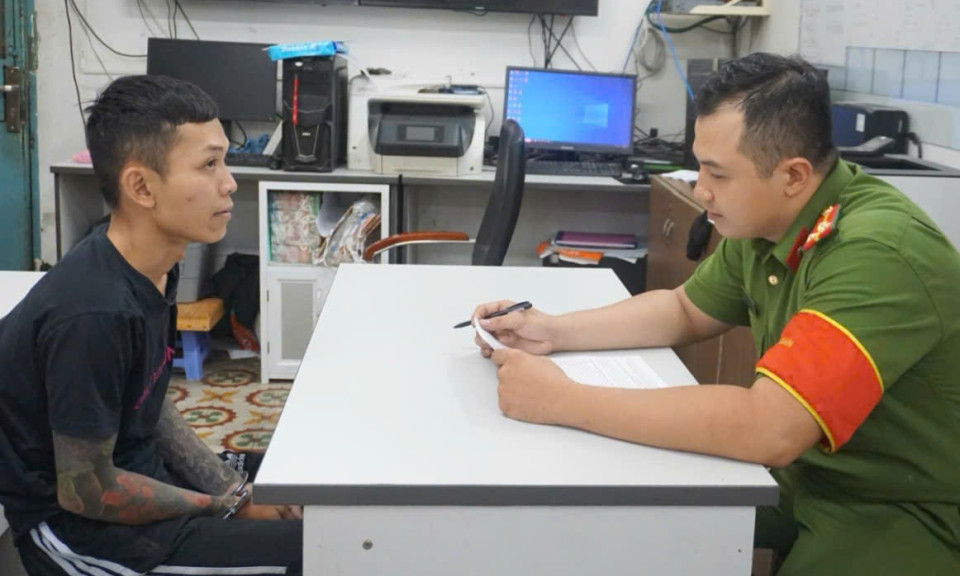 Bắt giữ nghi phạm cướp giật tài sản của du khách sau 10 giờ gây án