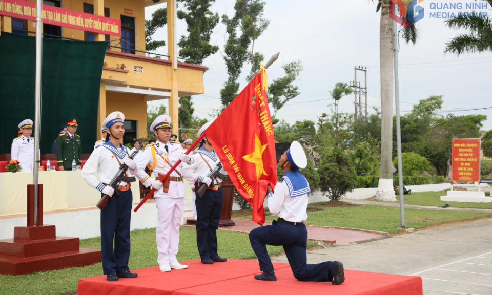 Các đơn vị tổ chức lễ tuyên thệ chiến sĩ mới năm 2025