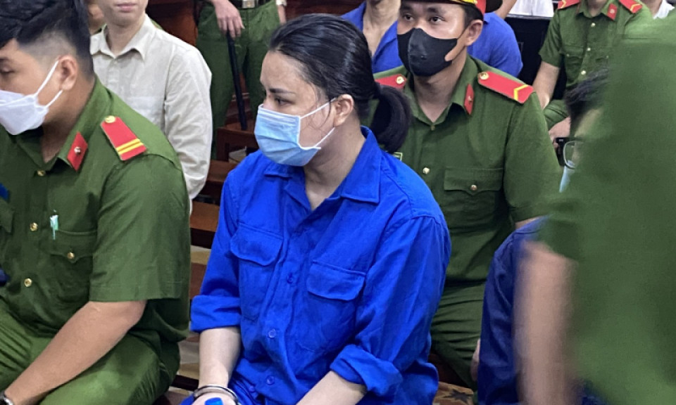 Xét xử đường dây mua bán ma túy "nước vui" lớn do nữ DJ cầm đầu