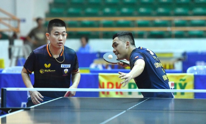 Nhà vô địch bóng bàn quốc gia Đinh Anh Hoàng và các đồng đội được thưởng hơn 1,2 tỉ đồng