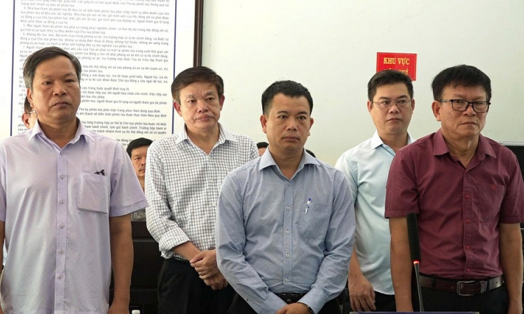 Nguyên Giám đốc Trung tâm Đăng kiểm xe cơ giới Thừa Thiên Huế lĩnh hơn 15 năm tù