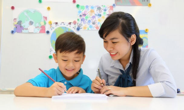 Mở lớp dạy thêm đối với học sinh tiểu học là vi phạm quy định