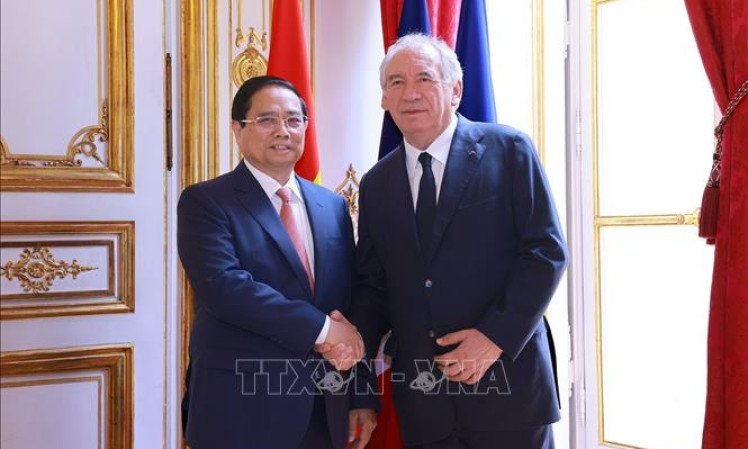 Thủ tướng Phạm Minh Chính hội đàm với Thủ tướng Pháp Francois Bayrou