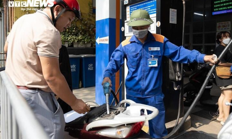 Giá xăng dầu ngày mai có thể đồng loạt tăng
