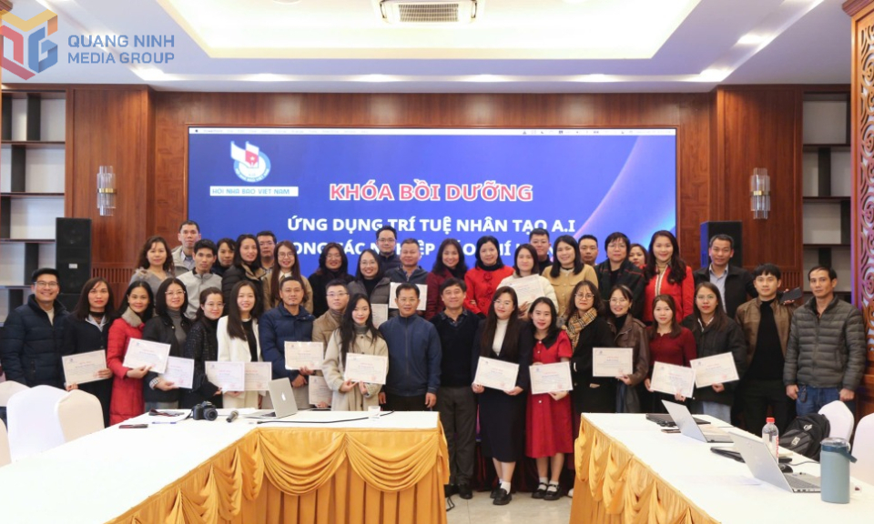 Những cây bút không biên chế nhưng đầy tâm huyết