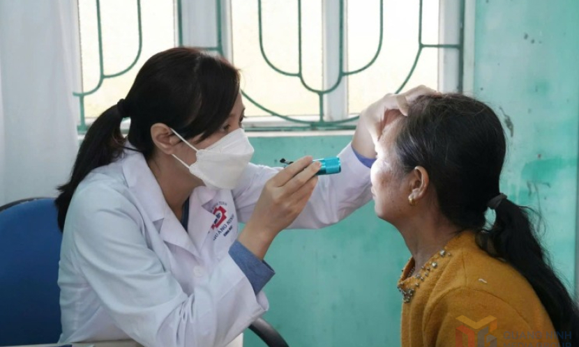Chung tay chăm sóc sức khỏe người cao tuổi