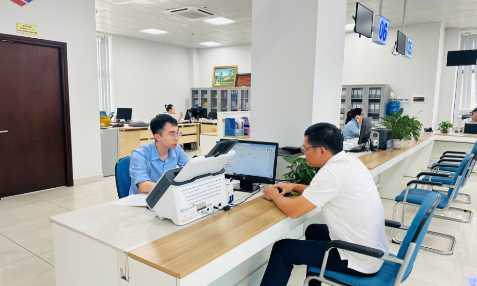 广宁省公共服务行政中心按二级政府模式试运行