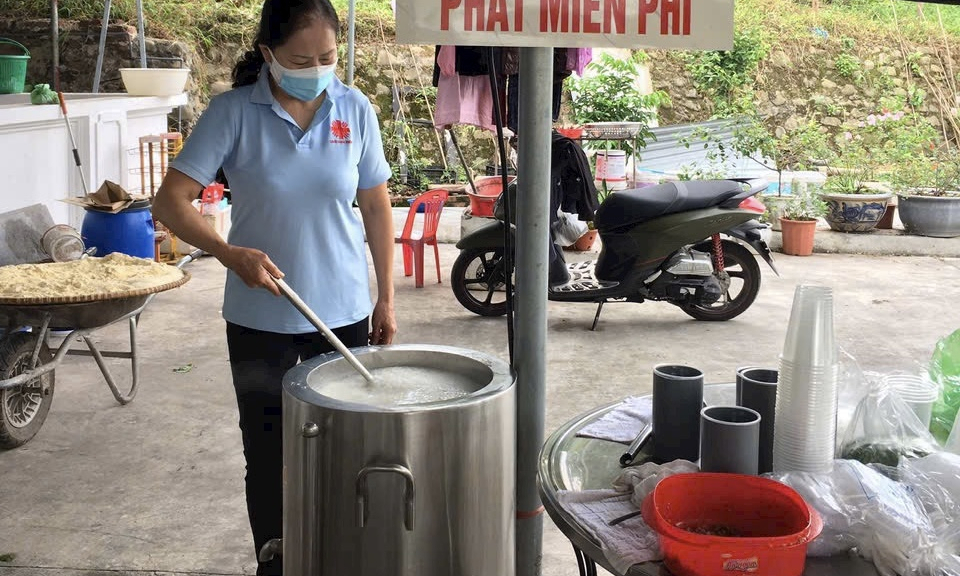 Đồng bào Công giáo với các hoạt động từ thiện, bác ái