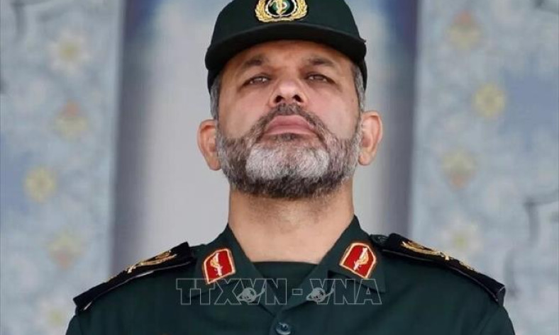 Israel tấn công Iran: Iran bổ nhiệm lãnh đạo quân sự mới - Israel thông báo Iran phóng hơn 100 thiết bị bay không người lái​