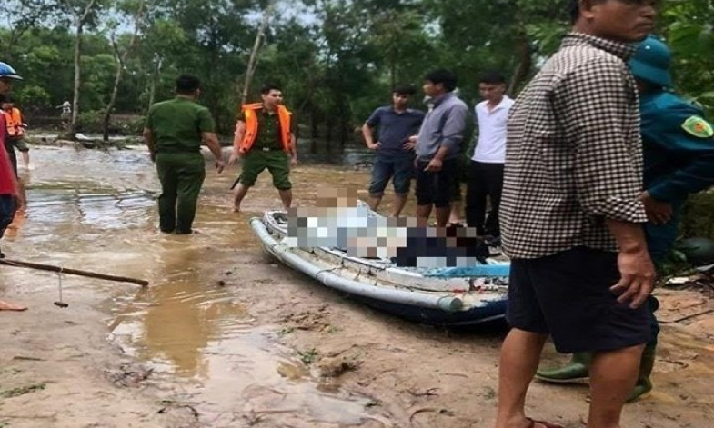 Hai anh em ruột ở Huế bị đuối nước khi đi bắt cá
