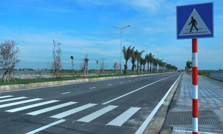Điều tra vụ kẻ gian rút trộm 1,4km dây cáp điện của một tuyến đường ở Huế