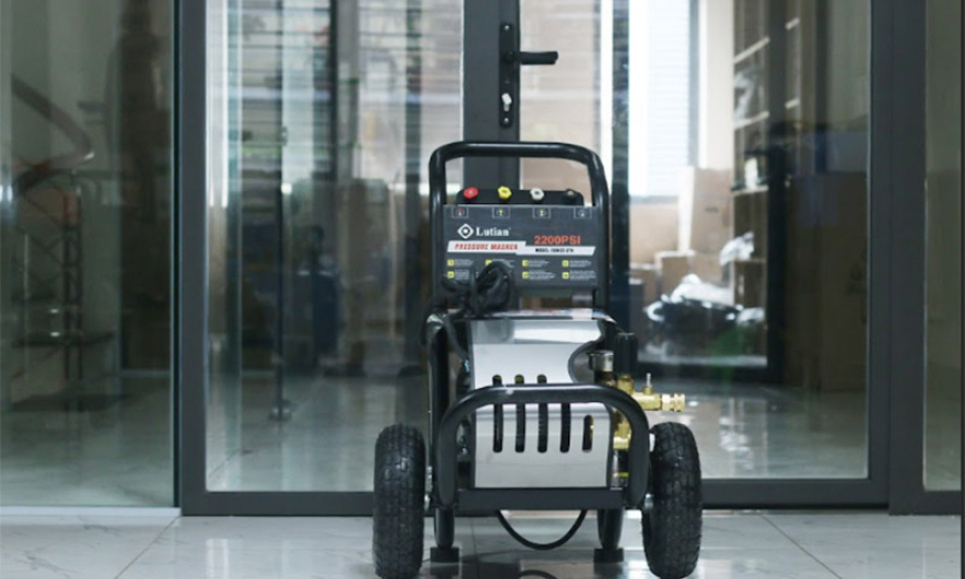 Máy rửa xe Lutian 3kw: Mạnh mẽ, Đa năng, Đủ phụ kiện