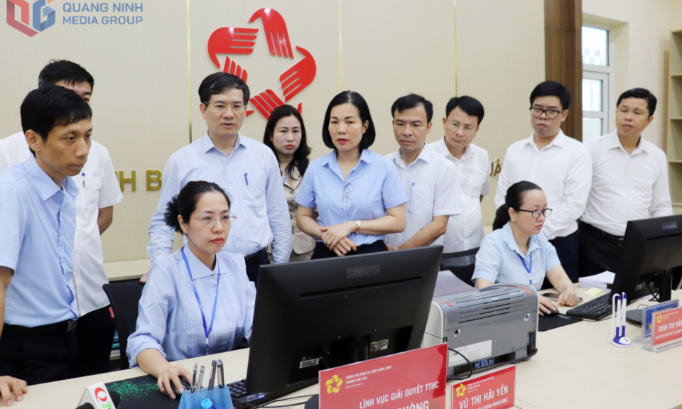 Kiểm tra việc vận hành thử nghiệm mô hình chính quyền địa phương 2 cấp   