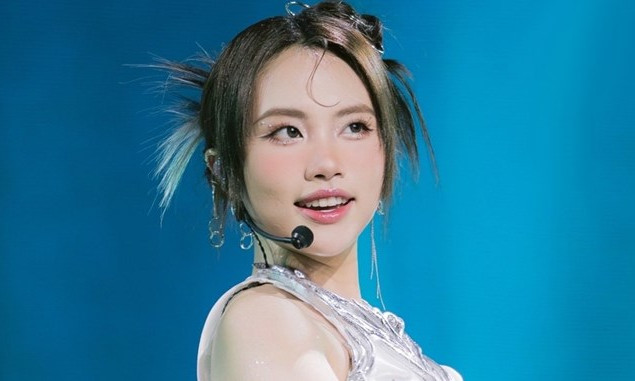 Phương Mỹ Chi làm điều chưa từng có ở showbiz