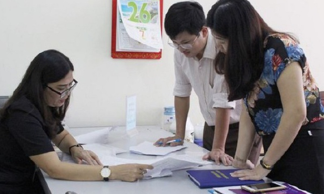 Cán bộ không chuyên trách chuyển làm Chủ tịch hội, xếp lương thế nào?