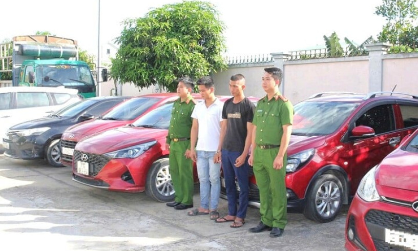 Thuê 11 xe ô tô tự lái rồi làm giả giấy tờ đem cầm cố