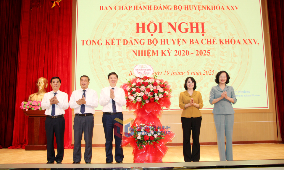 "Xây dựng 3 xã Lương Minh, Kỳ Thượng, Ba Chẽ thực sự là tiêu biểu về phát triển lâm nghiệp, là lá phổi xanh của tỉnh"