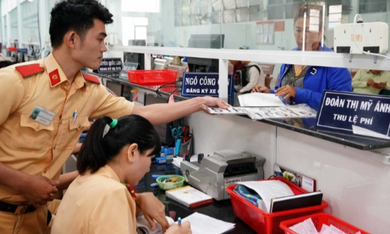 Đấu giá biển số xe thu về 6.400 tỷ đồng nộp ngân sách nhà nước