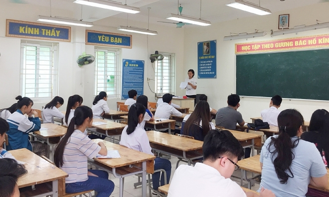 Có quy định tiêu chuẩn năng lực giáo viên dạy thêm bên ngoài?