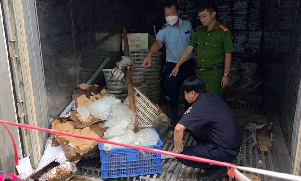 Xử lý từ gốc thực phẩm bẩn, không rõ nguồn gốc xuất xứ