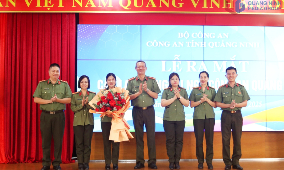 Ra mắt Câu lạc bộ ngoại ngữ Công an tỉnh Quảng Ninh