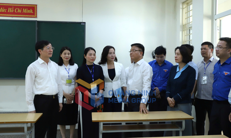 Phó Thủ tướng Lê Thành Long kiểm tra công tác chuẩn bị thi tốt nghiệp THPT tại Quảng Ninh, tháng 6-2025