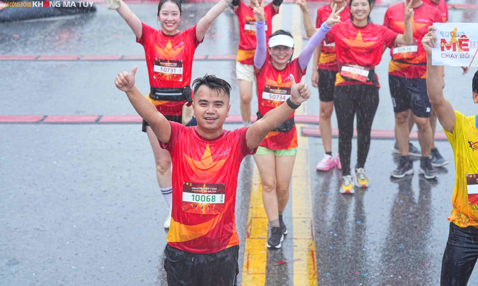 Hơn 5.000 runner tham gia chạy "Chung một quyết tâm - Vì cộng đồng không ma tuý"