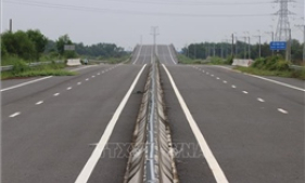 Khởi tố lái xe chèn ép nhau trên cao tốc Nội Bài - Lào Cai