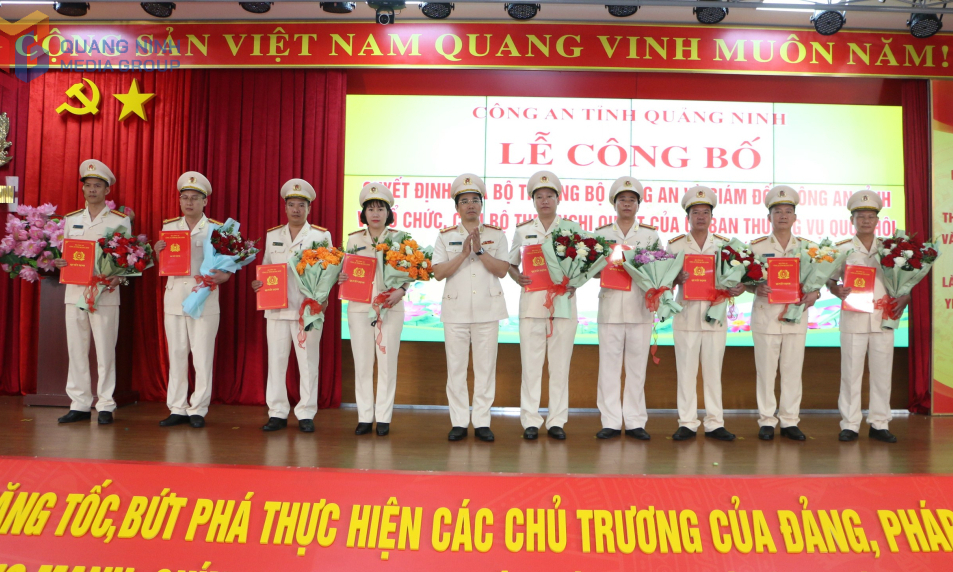 Công an tỉnh Quảng Ninh công bố quyết định về tổ chức, cán bộ