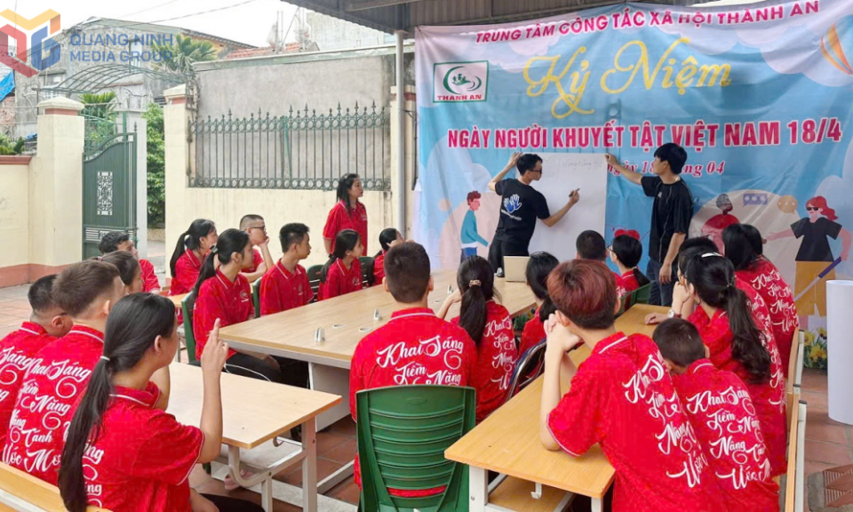 Điểm tựa giúp trẻ khiếm thính hòa nhập cộng đồng