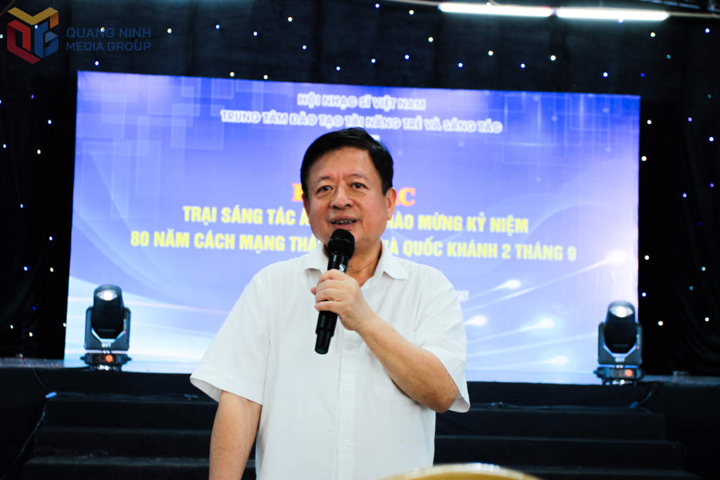 PGS TS Nhạc sĩ Đỗ Hồng Quân, Phó Chủ tịch Uỷ ban Trung ương MTTQ Việt Nam, Chủ tịch Liên hiệp các hội VHNT Việt Nam, phát biểu tại lễ khai mạc.