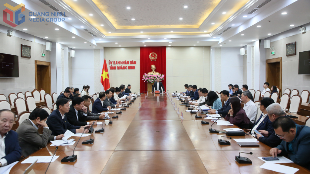 UBND tỉnh Quảng Ninh làm việc với Ban Thường vụ Hiệp hội doanh nghiệp tỉnh.